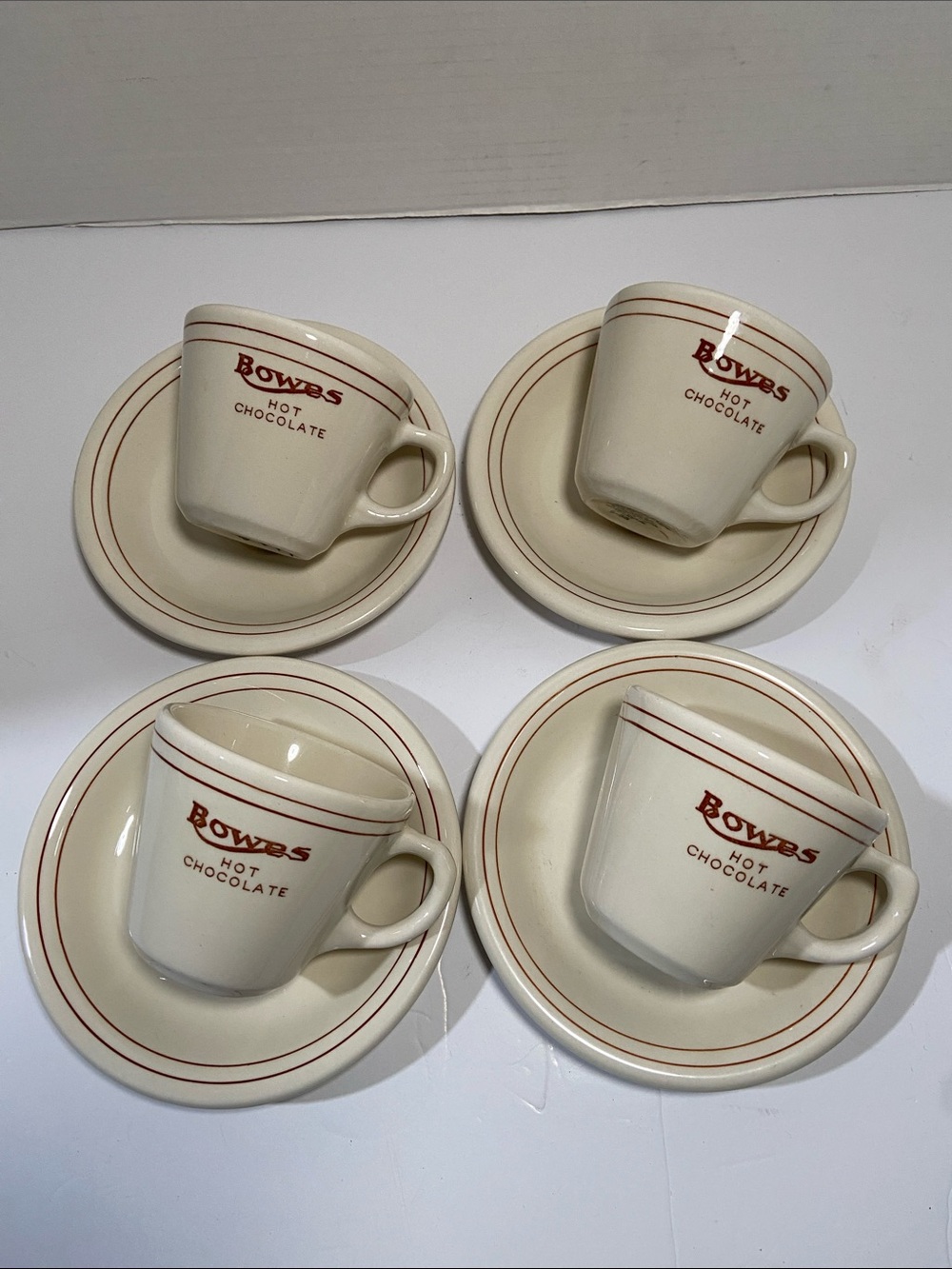 Bowes Hot Chocolate MCM Restaurant-ware 4 Cups and Saucers